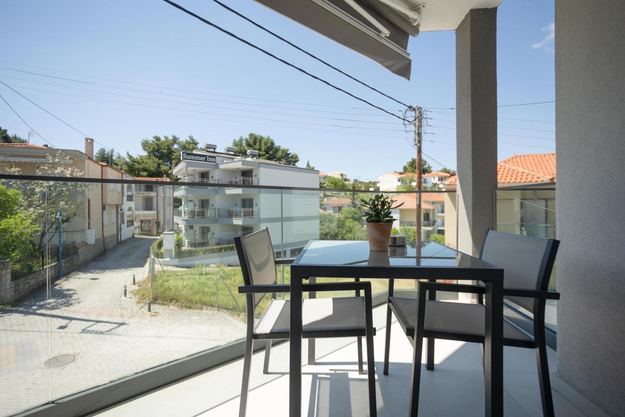 Avgerinos Apartments Polýkhrono Eksteriør bilde
