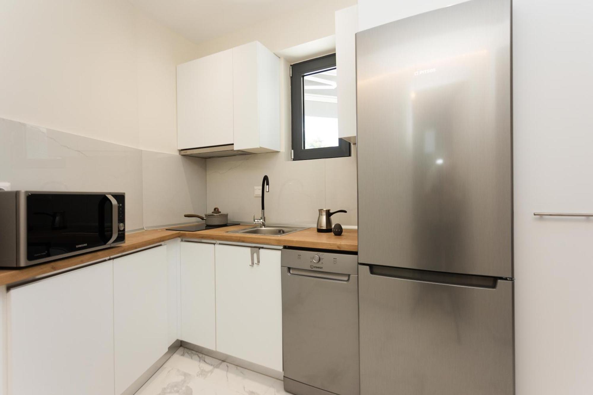 Avgerinos Apartments Polýkhrono Eksteriør bilde